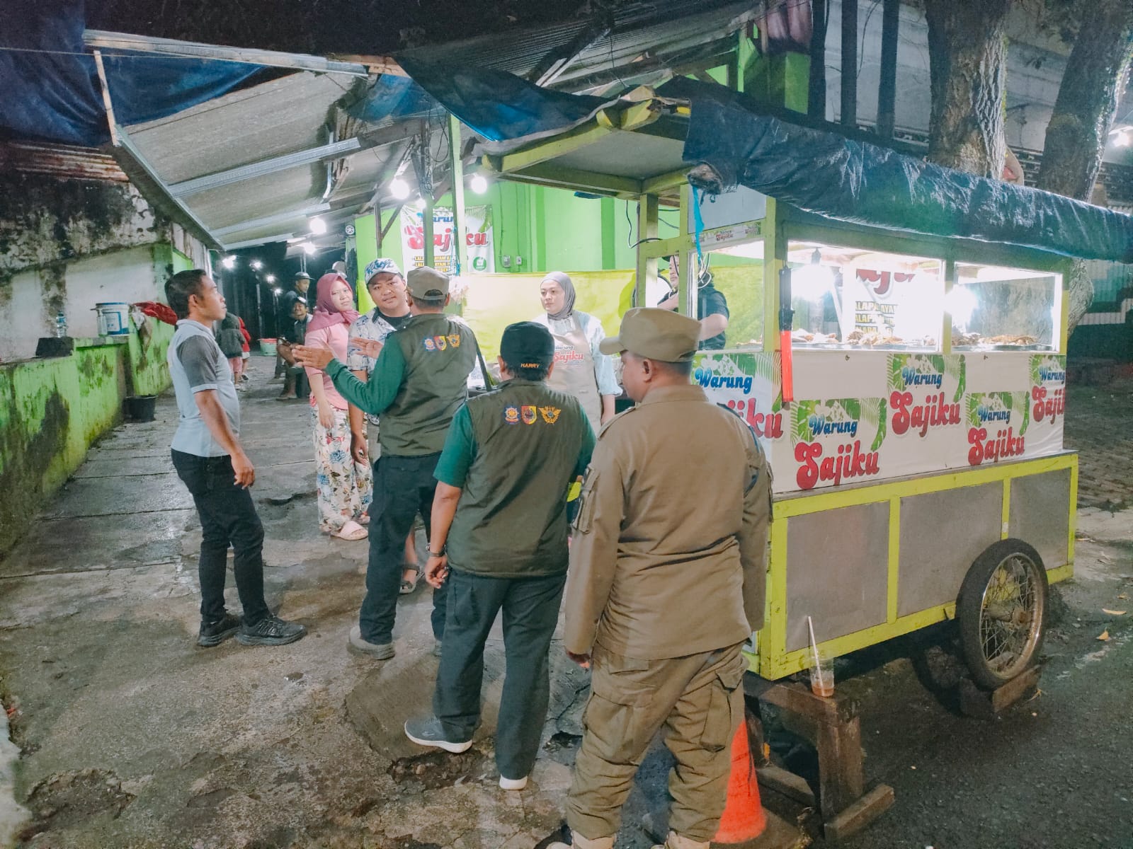 Satpol PP Jember Sosialisasikan Larangan PKL Berjualan di Trotoar, Upaya Jaga Ketertiban Kota